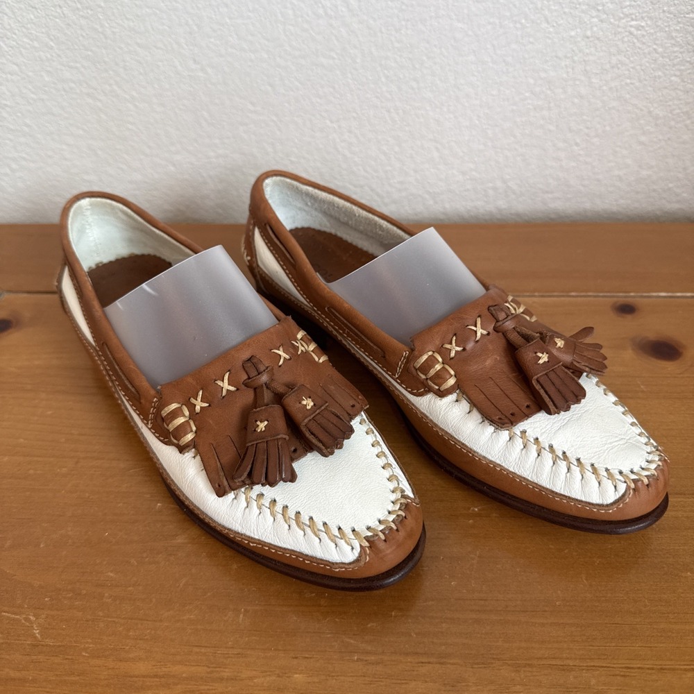 Cole Haan Country Loafers Brown/White Leather Tassel Kiltie Moc Toe Shoes Sz 7.5